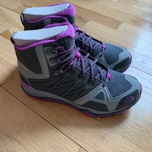 Women’s Waterproof  North Face Hiking Boots - NWT